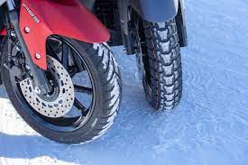 pneus neige moto
