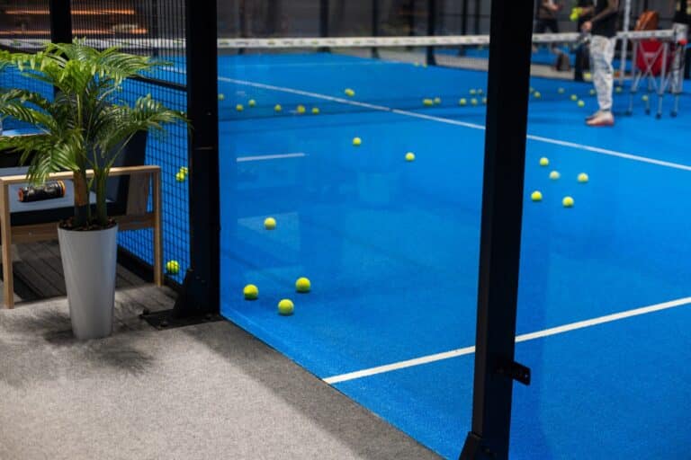 Padel : Pourquoi l'évaluation de son niveau est la clé d'une pratique optimale ?